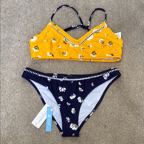 Cupshe Other - Cupshe Yellow Navy Blue Floral Strappy Back 2 Piece Bikini Set Size M